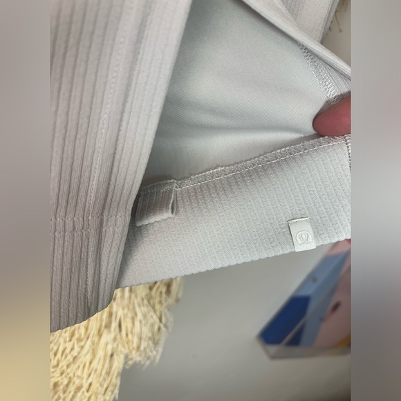 Lululemon•Ribbed Softstreme Belted Wrap•Bone white•LIKE NEW•size 12 - Picture 10 of 16